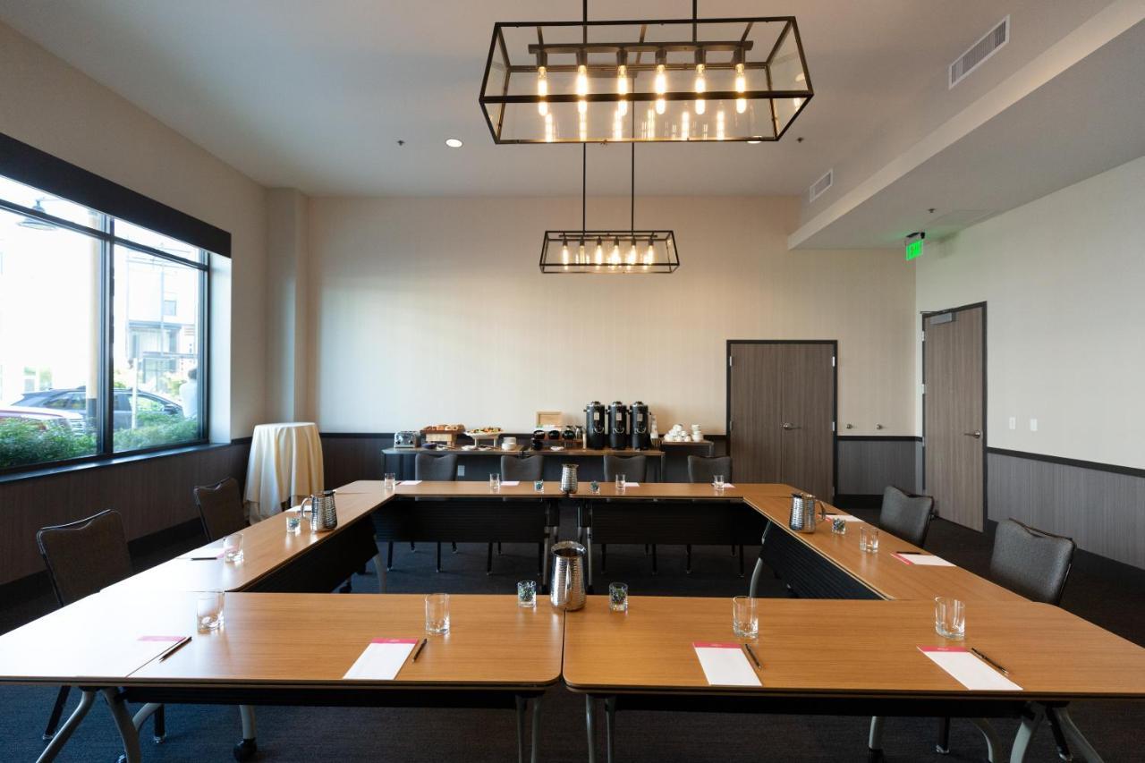 Hotel Indigo Seattle Everett Waterfront Place By Ihg מראה חיצוני תמונה